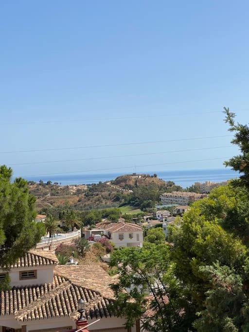 Chalet Adosado Corta Temporada 2 Dormitorios Benalmádena Exteriér fotografie