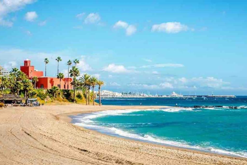Chalet Adosado Corta Temporada 2 Dormitorios Benalmádena Exteriér fotografie