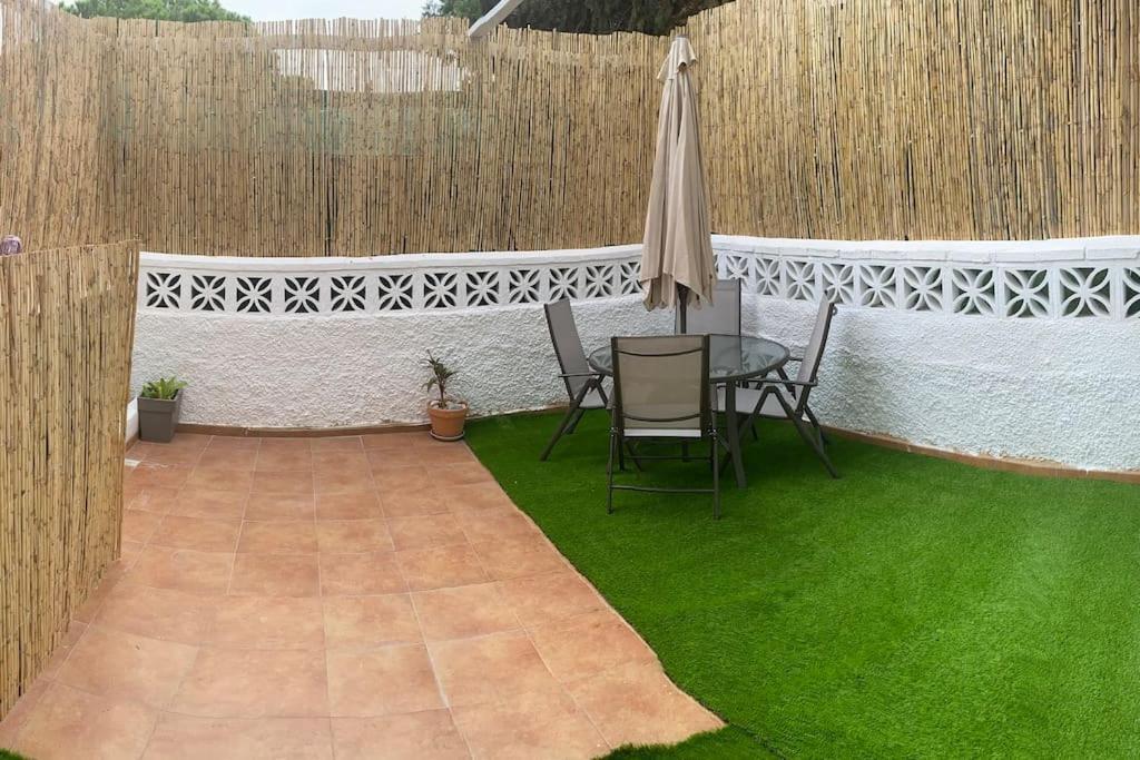 Chalet Adosado Corta Temporada 2 Dormitorios Benalmádena Exteriér fotografie